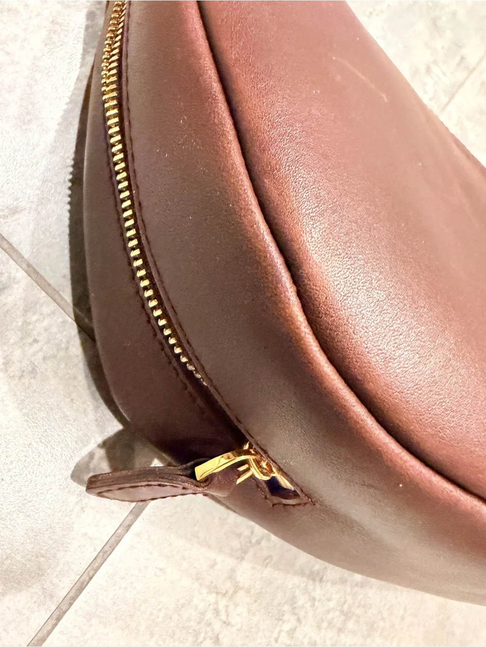 Madewell Brown Leather Crescent Crossbody travel Shoulder Bag Zip Top day bag